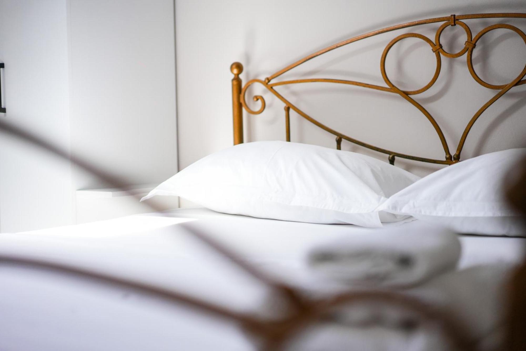 City Center Hideout - Studio Apartment Tiran Dış mekan fotoğraf