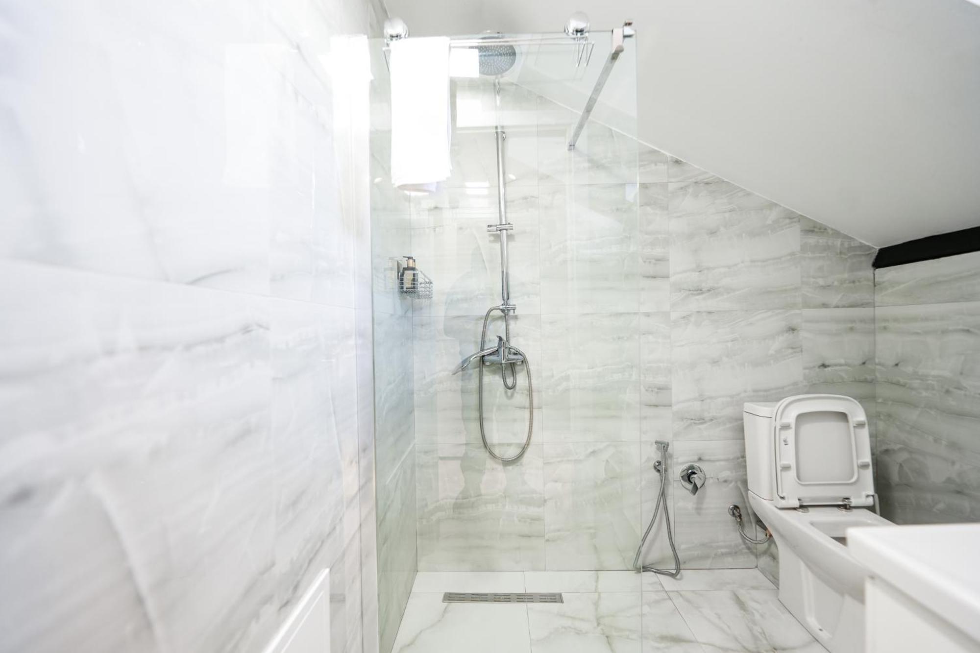City Center Hideout - Studio Apartment Tiran Dış mekan fotoğraf